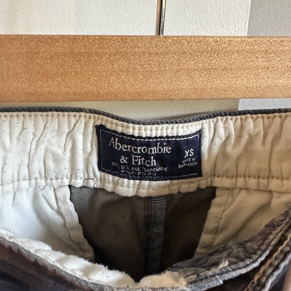 Abercrombie & Fitch - Mens Floral Shorts - XS - Lightly Worn - Picture 3 of 3